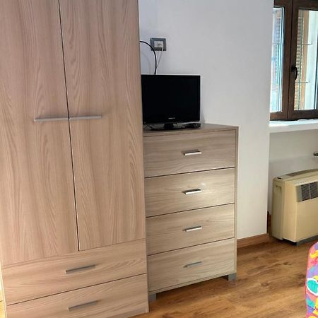 Casa Malva Appartamento Marisa Ed Appartamento Bouganville Cossogno Buitenkant foto