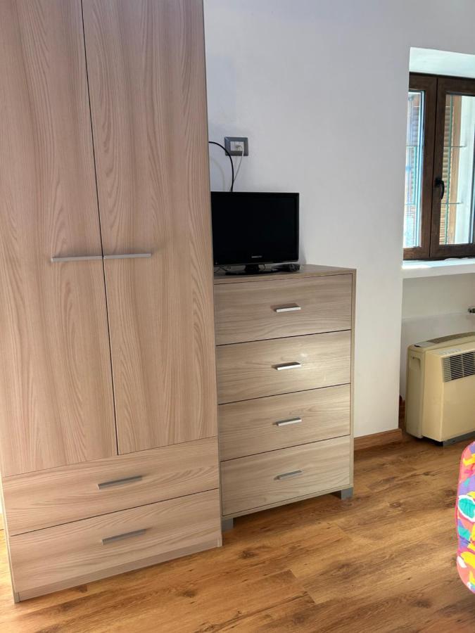 Casa Malva Appartamento Marisa Ed Appartamento Bouganville Cossogno Buitenkant foto