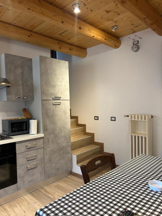 Casa Malva Appartamento Marisa Ed Appartamento Bouganville Cossogno Buitenkant foto